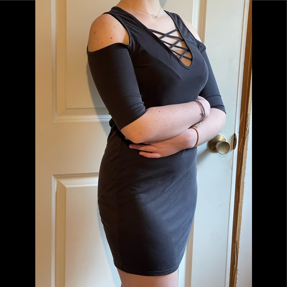 Caution to the Wind mini dress, Women’s size M, Gray, Cold shoulder cut out neck